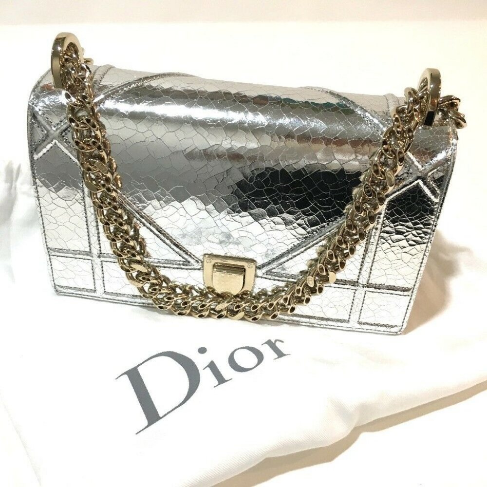 AUTHENTIC UNUSED DIOR Small flap DIORAMA Shoulder Bag Silver/GoldHW - Picture 8 of 8
